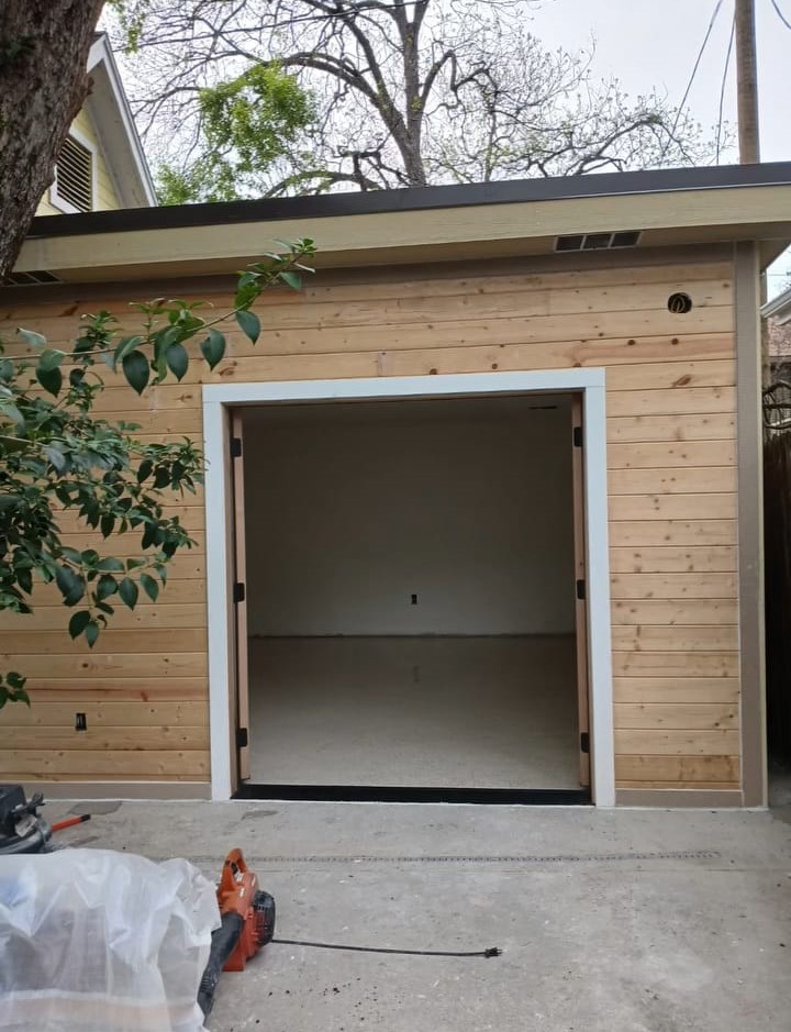 Wood & Laminate Flooring image